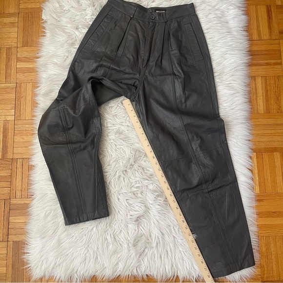 VINTAGE 100% Leather High Waist Pleat front Trousers Toffs - Picture 6 of 12